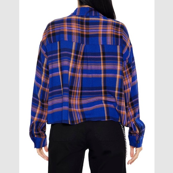 cropped flannel - Picture 2 of 2